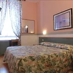 Hotel Genova 3*