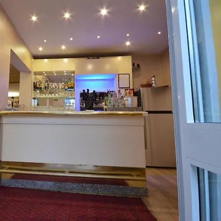 Hotel Genova 3*