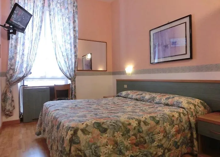 Hotel Genova 3*