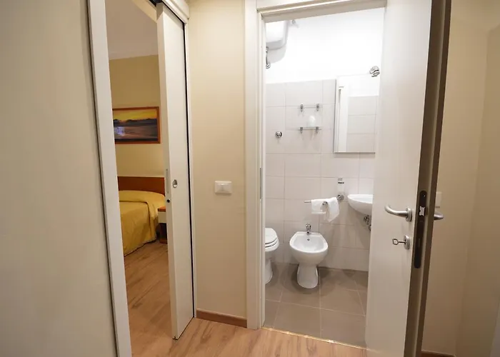 Genova لا سبيتسْيا